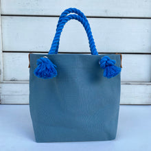 画像をギャラリービューアに読み込む, BRANCHES オリジナル トートバッグМ *珊瑚刺繍入り*ブルージェイド(青刺繍、青紐)