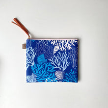画像をギャラリービューアに読み込む, ポーチ Mサイズ *サンゴ&シェル柄(ブルー)