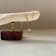 画像をギャラリービューアに読み込む, サファイアネックレス/変形