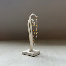 画像をギャラリービューアに読み込む, サファイアチェーンピアス/オレンジ系