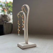 画像をギャラリービューアに読み込む, サファイアチェーンピアス/オレンジ系