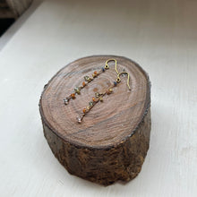 画像をギャラリービューアに読み込む, サファイアチェーンピアス/オレンジ系