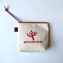 画像をギャラリービューアに読み込む, NEW✨ 珊瑚ロゴ刺繍ポーチ Sサイズ(キナリ)