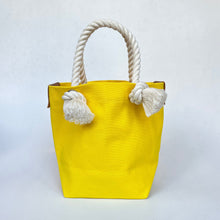 画像をギャラリービューアに読み込む, BRANCHES オリジナル トートバッグS *珊瑚刺繍入り*イエロー(白刺繍、白紐 )
