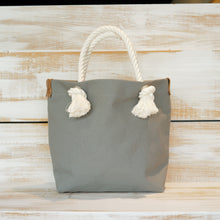 画像をギャラリービューアに読み込む, BRANCHES オリジナル トートバッグМ *珊瑚刺繍入り*濃グレー(赤刺繍、白紐)