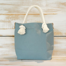 画像をギャラリービューアに読み込む, BRANCHES オリジナル トートバッグМ *珊瑚刺繍入り*ブルージェイド(白刺繍、白紐)