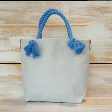 画像をギャラリービューアに読み込む, BRANCHES オリジナル トートバッグМ *珊瑚刺繍入り*ベビーブルー(青刺繍、青紐)