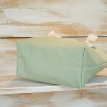 画像をギャラリービューアに読み込む, BRANCHES オリジナル トートバッグМ *珊瑚刺繍入り*スモーキーセラドン(グレー刺繍、白紐)