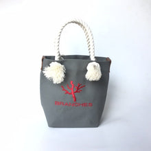 画像をギャラリービューアに読み込む, BRANCHES オリジナル トートバッグ *珊瑚刺繍入り*グレー(赤刺繍、白紐)