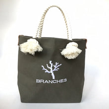 画像をギャラリービューアに読み込む, BRANCHES オリジナル トートバッグМ *珊瑚刺繍入り*アーミーグリーン(白刺繍、白紐)