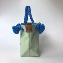 画像をギャラリービューアに読み込む, BRANCHES オリジナル トートバッグS *珊瑚刺繍入り*スモーキーセラドン(青刺繍、青紐)