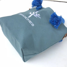 画像をギャラリービューアに読み込む, BRANCHES オリジナル トートバッグМ *珊瑚刺繍入り*ブルージェイド(白刺繍、青紐)