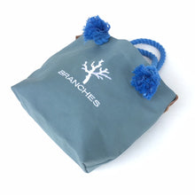 画像をギャラリービューアに読み込む, BRANCHES オリジナル トートバッグМ *珊瑚刺繍入り*ブルージェイド(白刺繍、青紐)