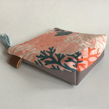 画像をギャラリービューアに読み込む, ポーチ Sサイズ *サンゴ&シェル柄 (ピンク)