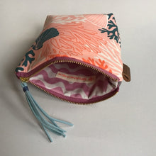 画像をギャラリービューアに読み込む, ポーチ Sサイズ *サンゴ&シェル柄 (ピンク)