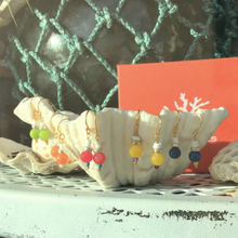 画像をギャラリービューアに読み込む, 染めクオーツの丸玉ピアス ★お好きな色が選べます