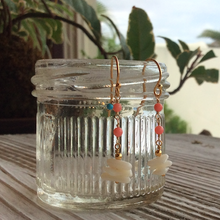 画像をギャラリービューアに読み込む, ウミタケ珊瑚と染め珊瑚のショートピアス