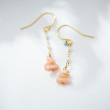 画像をギャラリービューアに読み込む, 深海珊瑚と淡水パールのショートピアス