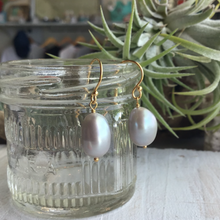 画像をギャラリービューアに読み込む, 淡水パールの1粒ピアス(グレー)