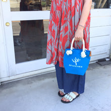 画像をギャラリービューアに読み込む, BRANCHES オリジナル トートバッグ *珊瑚刺繍入り*スカイブルー~白刺繡