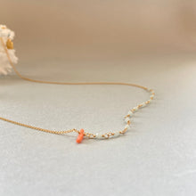 画像をギャラリービューアに読み込む, アマゾナイトと深海珊瑚のネックレス