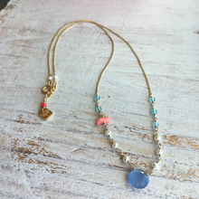 画像をギャラリービューアに読み込む, 染めカルセドニーと天然石のネックレス(ブルー)