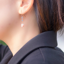画像をギャラリービューアに読み込む, 深海珊瑚とラピスラズリのショートピアス