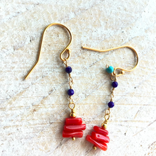 画像をギャラリービューアに読み込む, サルジ珊瑚とラピスラズリの ショートピアス