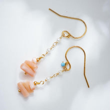 画像をギャラリービューアに読み込む, 深海珊瑚と淡水パールのショートピアス