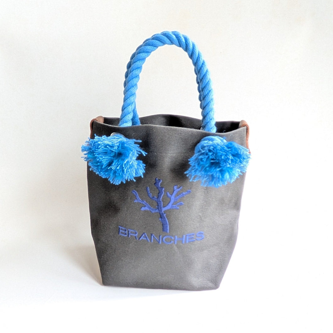✨NEW！！　BRANCHES オリジナル　トートバック　＊珊瑚刺繍入り＊チャコール（青刺繍、青紐）