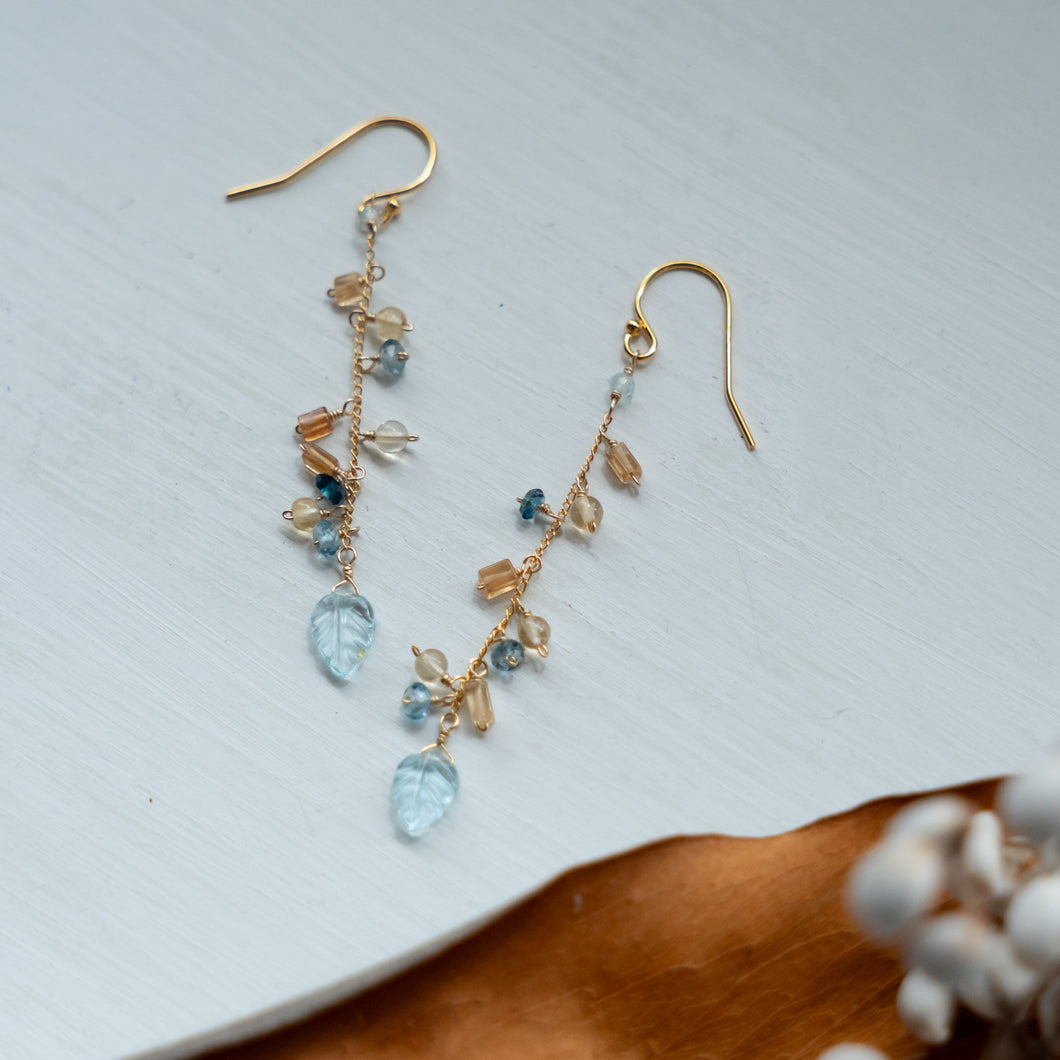 ✨NEW【11月の誕生石】ブルートパーズのリーフカット/チェーンピアス