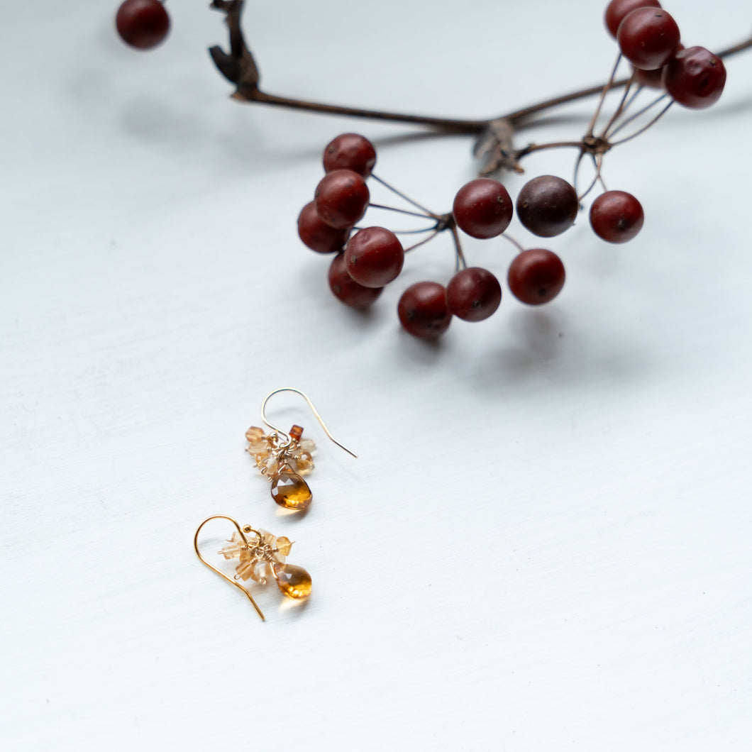 ✨NEW【11月の誕生石】シトリンのブーケピアス