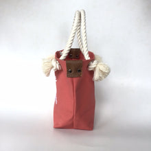 画像をギャラリービューアに読み込む, BRANCHES オリジナル　トートバッグ　＊珊瑚刺繍入り＊カラクレナイ(白刺繍、白紐）
