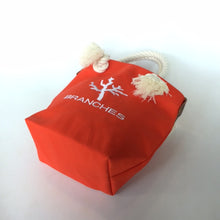 画像をギャラリービューアに読み込む, BRANCHES オリジナル　トートバッグS　＊珊瑚刺繍入り＊キャロット（白刺繍、白紐）
