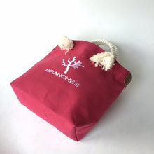 画像をギャラリービューアに読み込む, 　BRANCHES オリジナル　トートバッグМ　＊珊瑚刺繍入り＊ホットピンク（白刺繍、白紐）
