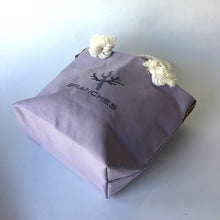 画像をギャラリービューアに読み込む, BRANCHES オリジナル　トートバッグМ　＊珊瑚刺繍入り＊ウィステリア(グレー刺繍、白紐）
