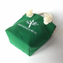 画像をギャラリービューアに読み込む, BRANCHES オリジナル　トートバッグ　＊珊瑚刺繍入り＊モスグリーン(白刺繍、白紐)
