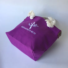 画像をギャラリービューアに読み込む, BRANCHES オリジナル　トートバッグМ　＊珊瑚刺繍入り＊スミレ(白刺繍、白紐）
