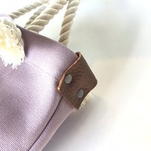 画像をギャラリービューアに読み込む, BRANCHES オリジナル　トートバッグS　＊珊瑚刺繍入り＊ウィステリア（白刺繍、白紐）
