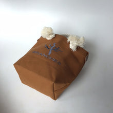 画像をギャラリービューアに読み込む, BRANCHES オリジナル　トートバッグ　＊珊瑚刺繍入り＊キャニオンブラウン(グレー刺繍、白紐)
