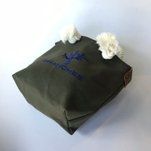 画像をギャラリービューアに読み込む, BRANCHES オリジナル　トートバッグS　＊珊瑚刺繍入り＊アーミーグリーン(青刺繍、白紐）
