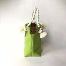 画像をギャラリービューアに読み込む, BRANCHES オリジナル　トートバッグS　＊珊瑚刺繍入り＊グラスグリーン(グレー刺繍、白紐)
