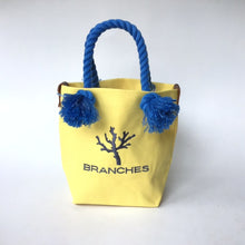 画像をギャラリービューアに読み込む, BRANCHES オリジナル　トートバッグS　＊珊瑚刺繍入り＊クリーム(グレー刺繍、青紐)
