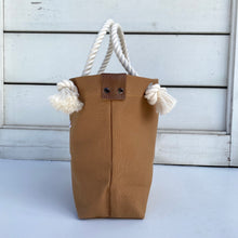 画像をギャラリービューアに読み込む, BRANCHES オリジナル　トートバッグМ　＊珊瑚刺繍入り＊モカ（白刺繍、白紐）
