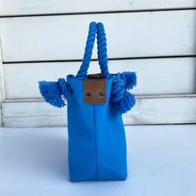画像をギャラリービューアに読み込む, BRANCHES オリジナル　トートバック　＊珊瑚刺繍入り＊スカイブルー（グレー刺繍、青紐）
