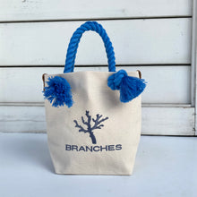 画像をギャラリービューアに読み込む, BRANCHES オリジナル　トートバック　＊珊瑚刺繍入り＊キナリ（グレー刺繍、青紐）

