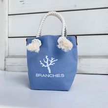 画像をギャラリービューアに読み込む, BRANCHES オリジナル　トートバッグ　＊珊瑚刺繍入り＊サックス～白刺繡
