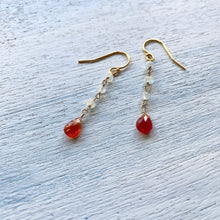 画像をギャラリービューアに読み込む, オパールのピアス
