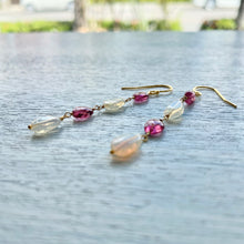 画像をギャラリービューアに読み込む, オパールとトルマリンのピアス
