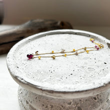 画像をギャラリービューアに読み込む, ✨NEW【1月誕生石】ガーネットのチャームブレスレット
